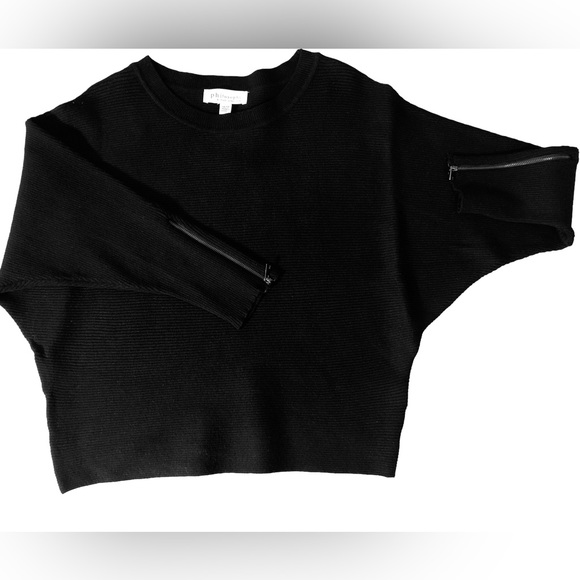 *SOLD* NWT Philosophy Black Batwing Sweater - Picture 2 of 6